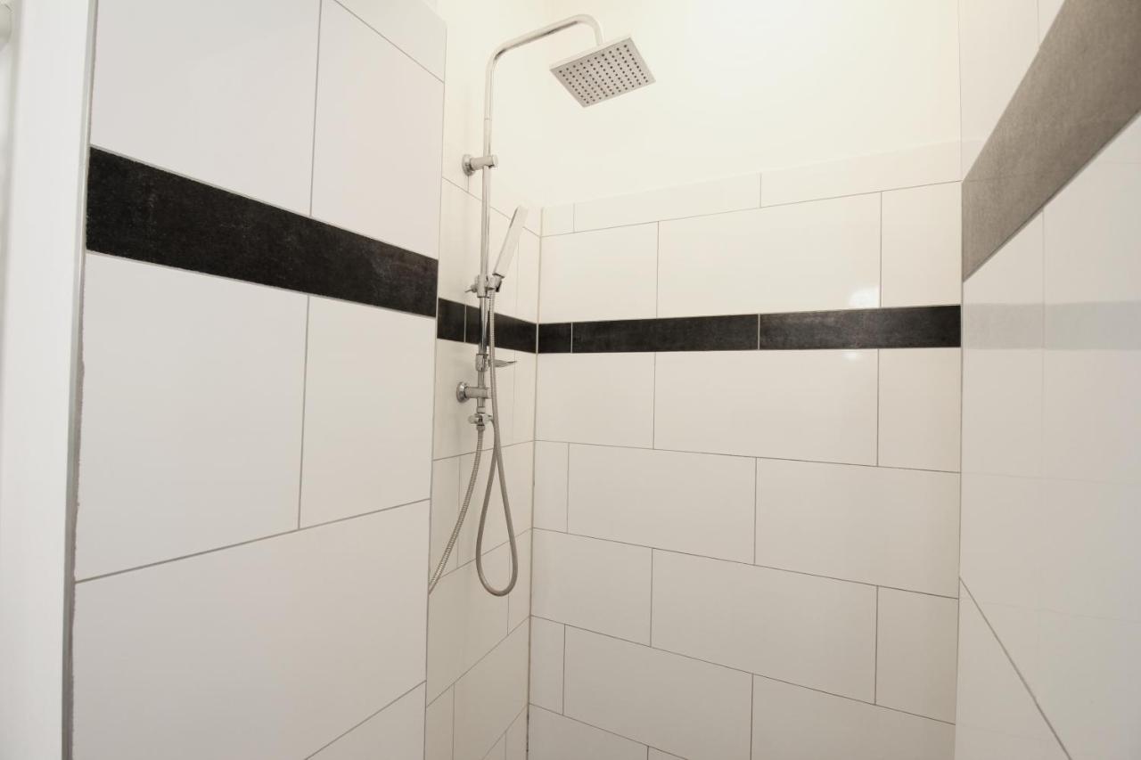 Moderne Apartments City Stadtnah -Junik Apartments ドゥイスブルグ エクステリア 写真
