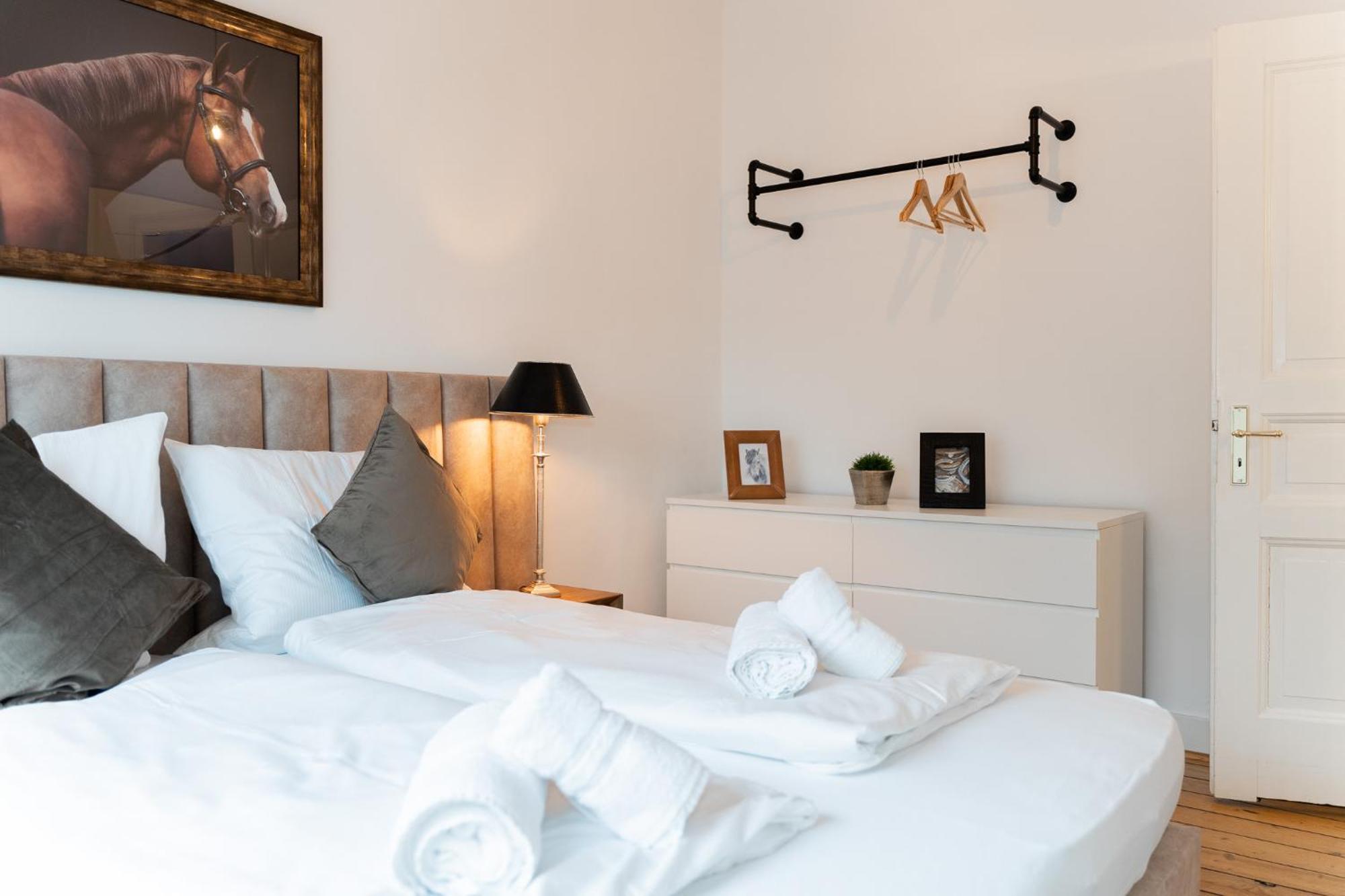Moderne Apartments City Stadtnah -Junik Apartments ドゥイスブルグ エクステリア 写真