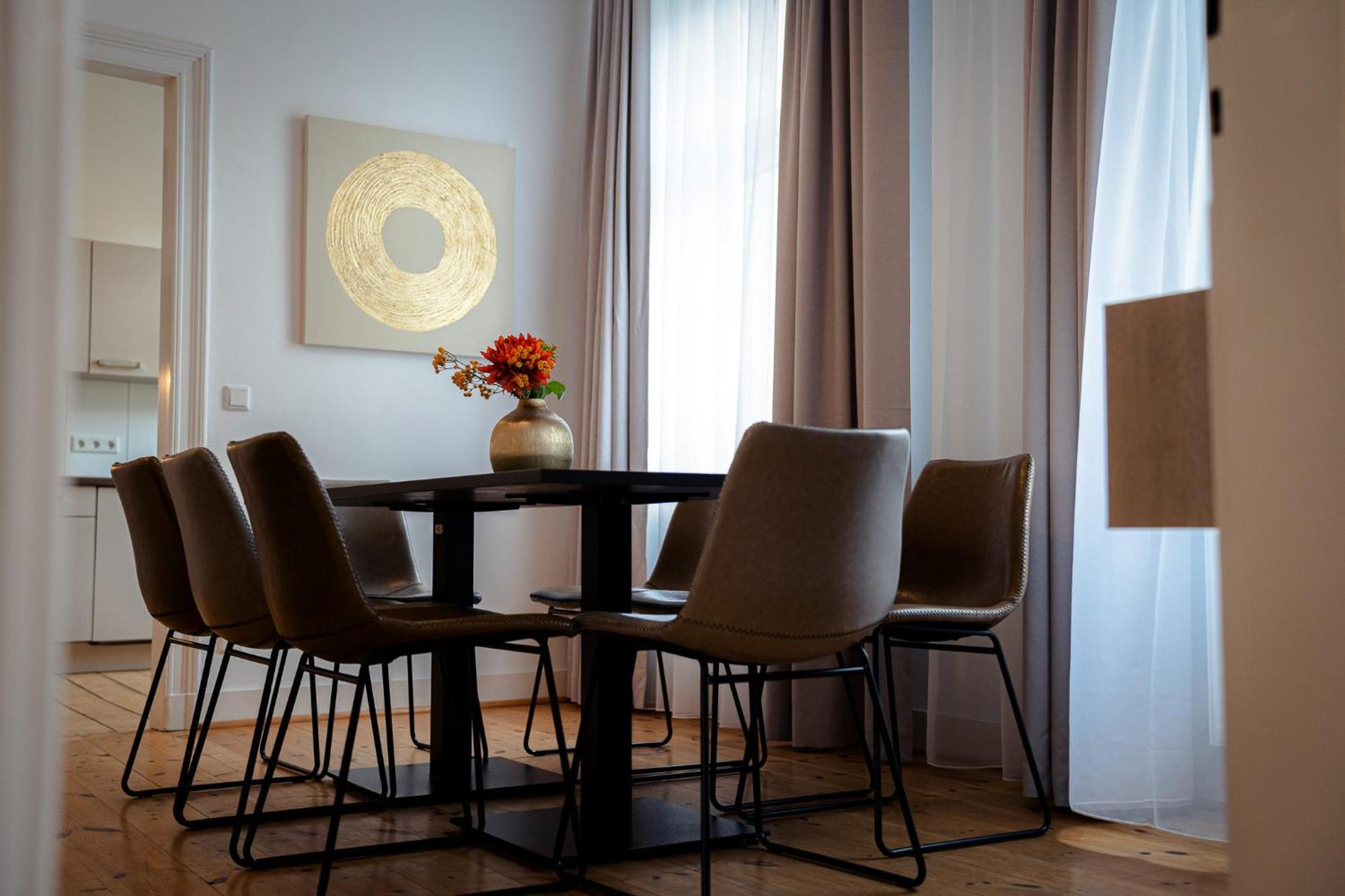 Moderne Apartments City Stadtnah -Junik Apartments ドゥイスブルグ エクステリア 写真