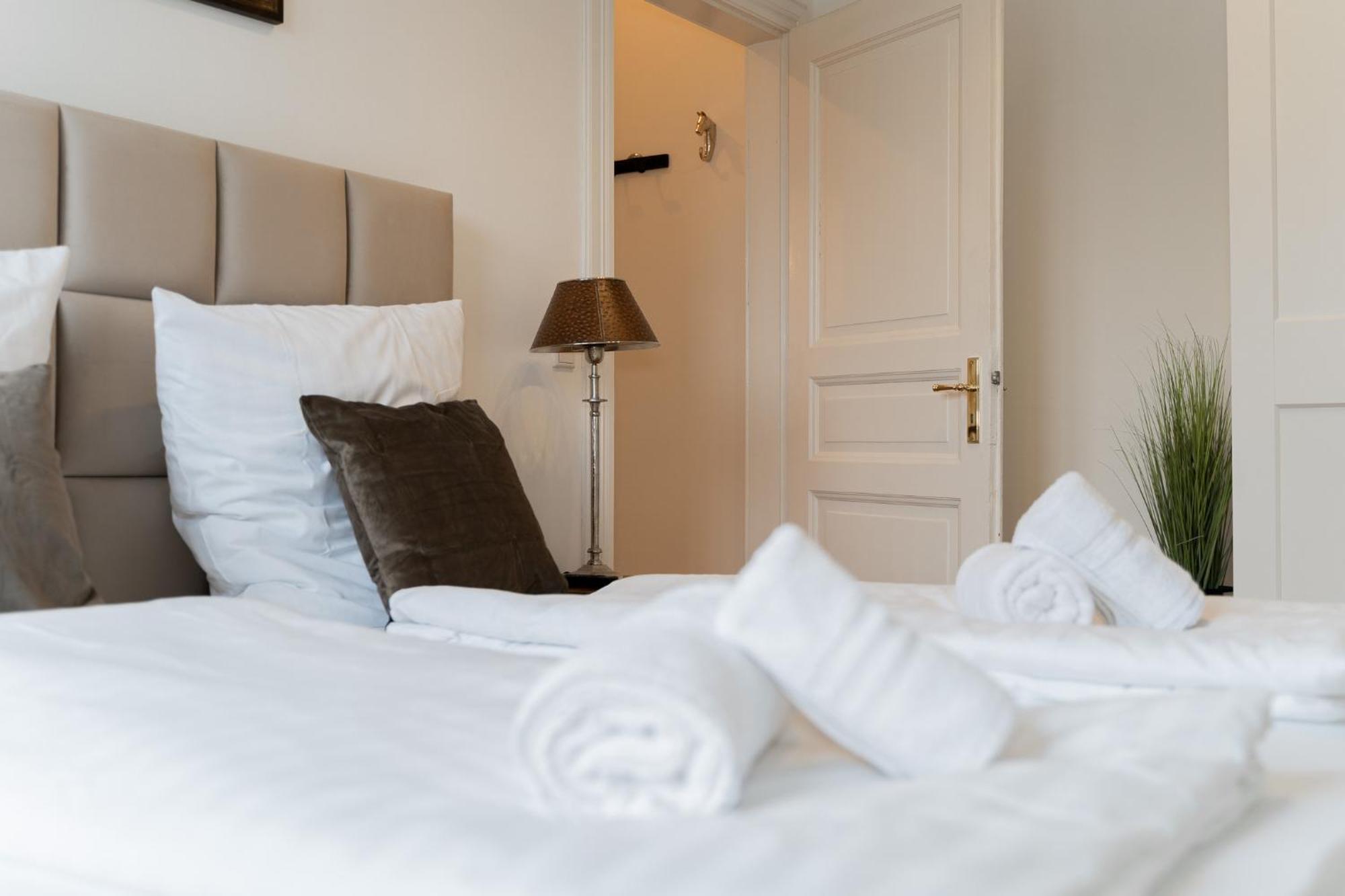 Moderne Apartments City Stadtnah -Junik Apartments ドゥイスブルグ 部屋 写真