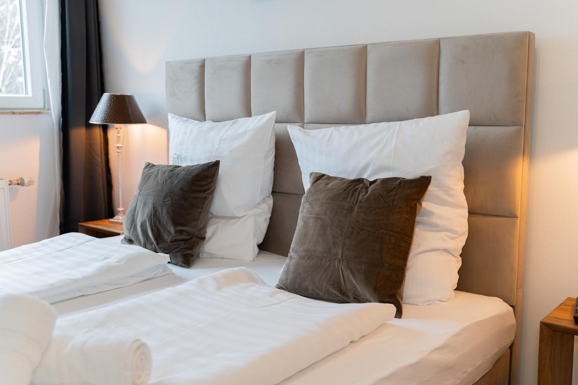 Moderne Apartments City Stadtnah -Junik Apartments ドゥイスブルグ エクステリア 写真
